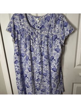 Aria Lavender Floral Sleepwear EUC size XL